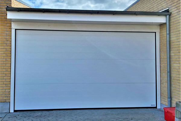 billeder af garageporte stålkarm hvid