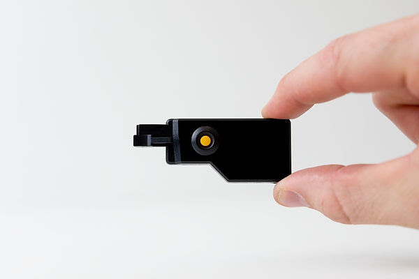 maveo connect stick hand (1)